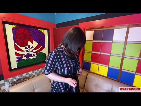 ❤️ Japanese cutie met groot tiete masturbeer met seksspeelgoed en kry 'n orgasme. Sy praat in 'n onderhoud oor haar fokken ervaring. Groot tiete en harige poes wat hard kreun. Osakaporn ️ Porno fb op af.pornmega-com.ru ❌️